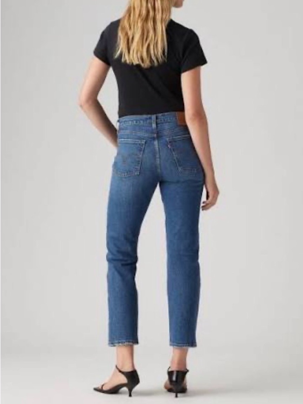 Levi’s Women’s wedgie straight jeans Size 28 Button fly Minimalist Casual Ankle